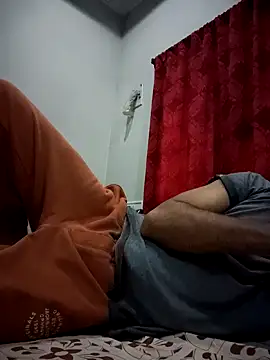 Snapshot of hairy_gun chatting on 13, 12, 2024 hairy gun online show from 13, 12, 2024