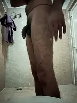 Snapshot of hairy_gun chatting on 26, 1, 2025 hairy gun online show from 26, 1, 2025