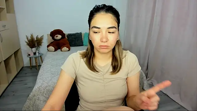 Alexa Dolly12 online show from 6, 11, 2025