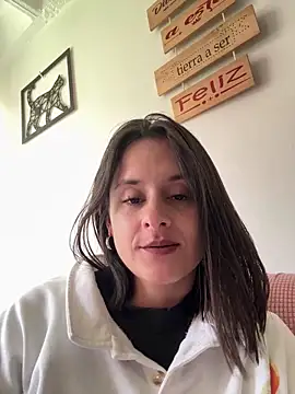 Snapshot of Alice_milf_ chatting on 2, 2, 2026 Alice milf online show from 2, 2, 2026