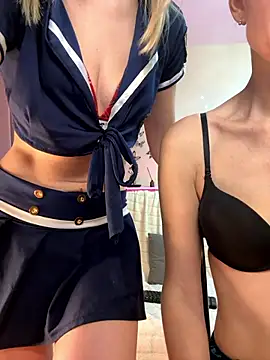 SweetCupcaks online show from 13, 1, 2026