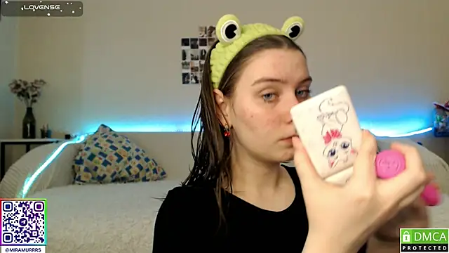 MurrrWorren online show from 20, 2, 2025