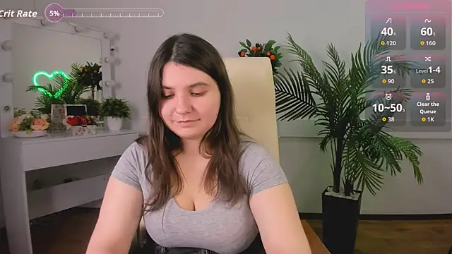 Viola  Shy online show from 31, 10, 2025