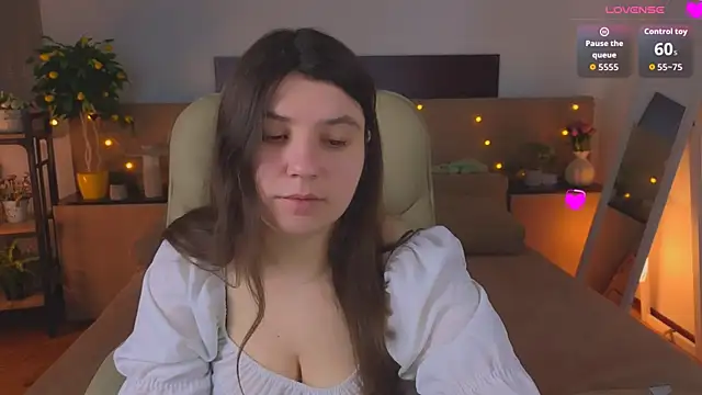 Viola  Shy online show from 15, 4, 2026