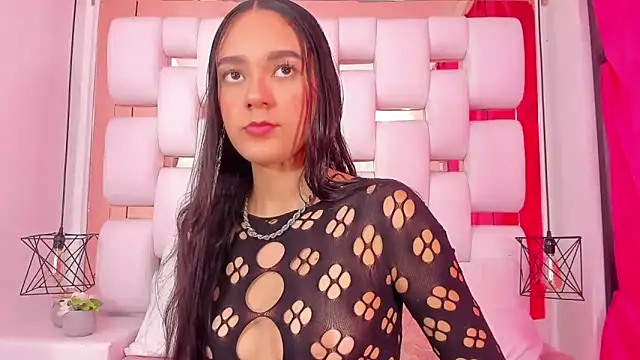 Snapshot of EmmyCruzZ chatting on 19, 12, 2025 EmmyCruzZ online show from 19, 12, 2025