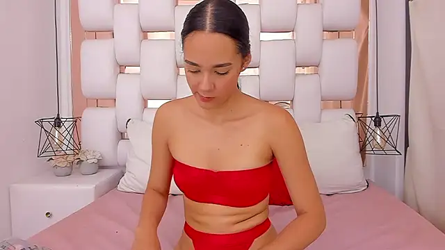 Snapshot of EmmyCruzZ chatting on 11, 1, 2026 EmmyCruzZ online show from 11, 1, 2026