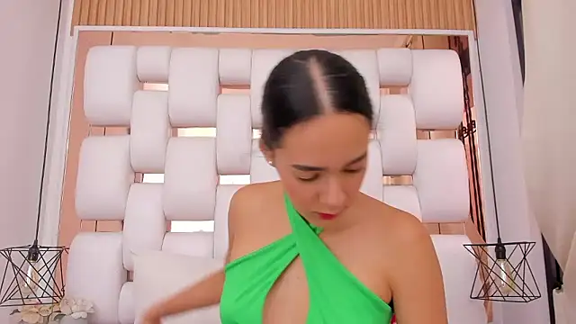 Snapshot of EmmyCruzZ chatting on 14, 1, 2026 EmmyCruzZ online show from 14, 1, 2026