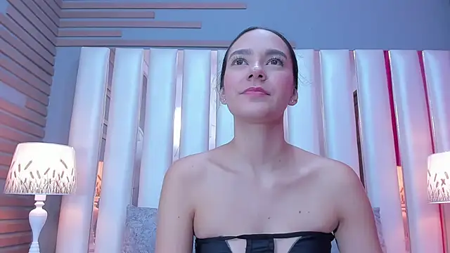 Snapshot of EmmyCruzZ chatting on 10, 2, 2026 EmmyCruzZ online show from 10, 2, 2026