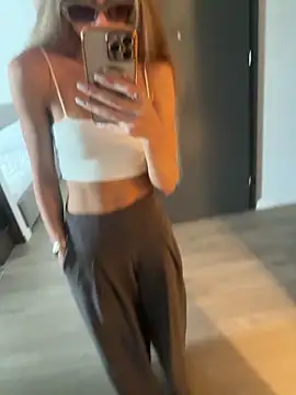 Snapshot of BARBIE_22888 chatting on 13, 9, 2025 BARBIE 22888 online show from 13, 9, 2025