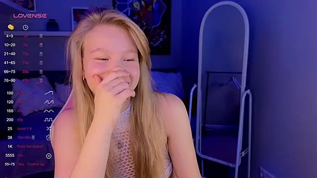 Snapshot of Sarra_Cooper chatting on 18, 2, 2025 Sarra Cooper online show from 18, 2, 2025