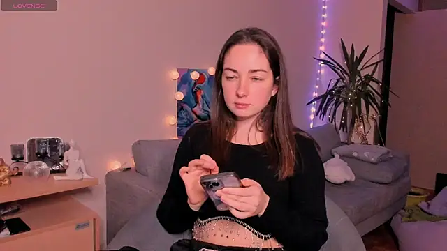 cClandesTina online show from 25, 12, 2024