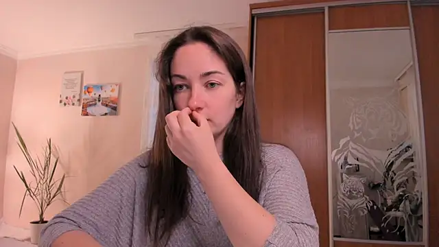 cClandesTina online show from 9, 9, 2025