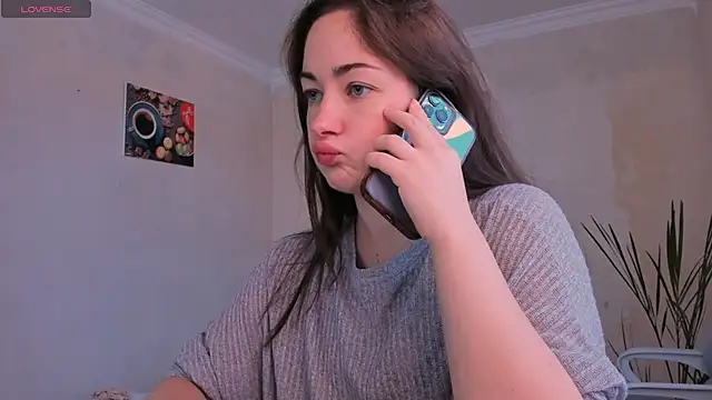 cClandesTina online show from 26, 9, 2025