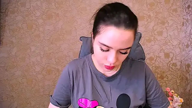 Snapshot of _your_fantasy_girl chatting on 21, 3, 2026 your fantasy girl online show from 21, 3, 2026