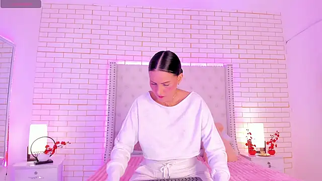 Coco Balenciaga  online show from 6, 4, 2026