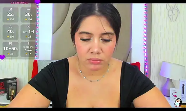 ThyaraJhons online show from 8, 10, 2025