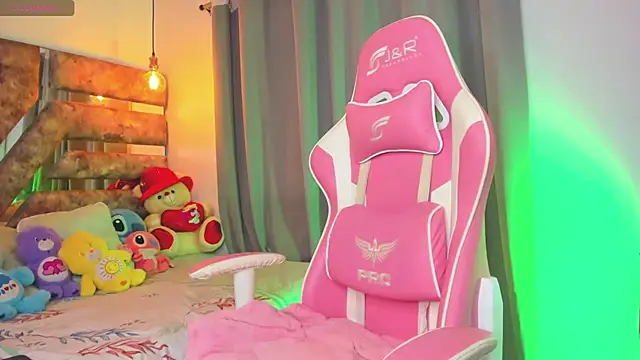 Snapshot of Mia_coxx1 chatting on 26, 1, 2025 Mia coxx1 online show from 26, 1, 2025