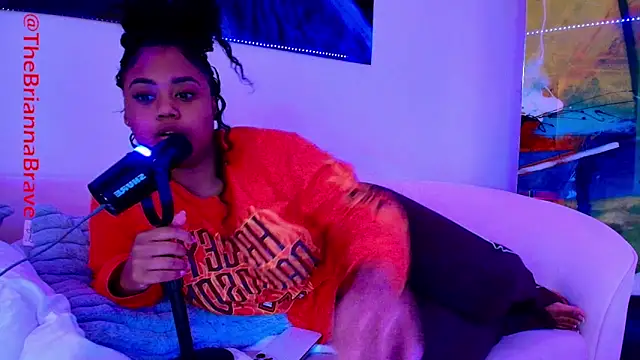 BriannaBrave online show from 24, 6, 2026