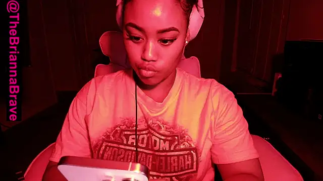 BriannaBrave online show from 12, 7, 2026