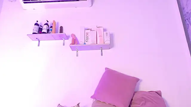 Kim Baker1 online show from 17, 10, 2025