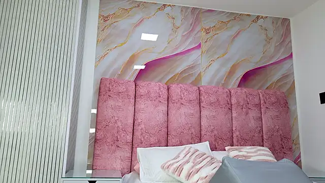 kendal rossi online show from 13, 2, 2026