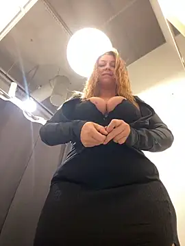 Snapshot of Sweet___Emily chatting on 23, 12, 2024 Sweet   Emily online show from 23, 12, 2024