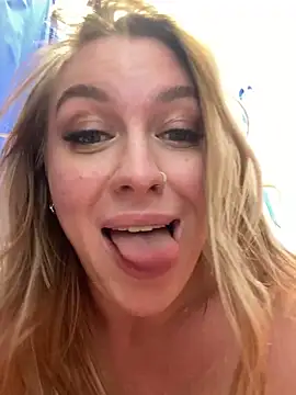 Snapshot of Sweet___Emily chatting on 24, 1, 2025 Sweet   Emily online show from 24, 1, 2025