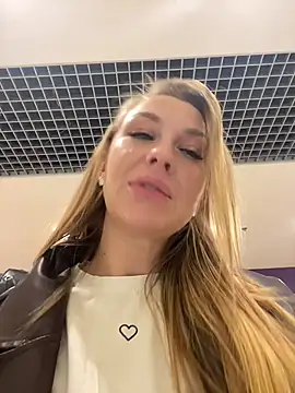 Sweet   Emily online show from 4, 12, 2025