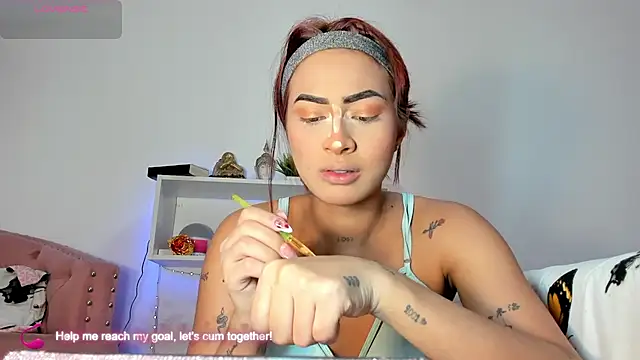 Snapshot of vayolettelove chatting on 30, 1, 2025 vayolettelove online show from 30, 1, 2025