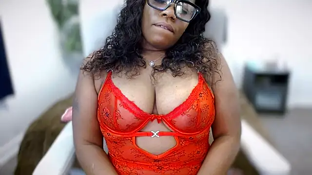 selena42 online show from 1, 11, 2025