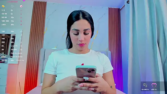 Snapshot of amelie_leigh chatting on 5, 2, 2025 amelie leigh online show from 5, 2, 2025