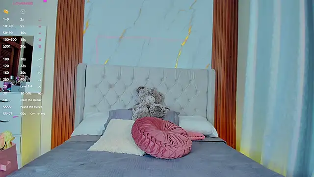 Snapshot of amelie_leigh chatting on 15, 2, 2025 amelie leigh online show from 15, 2, 2025