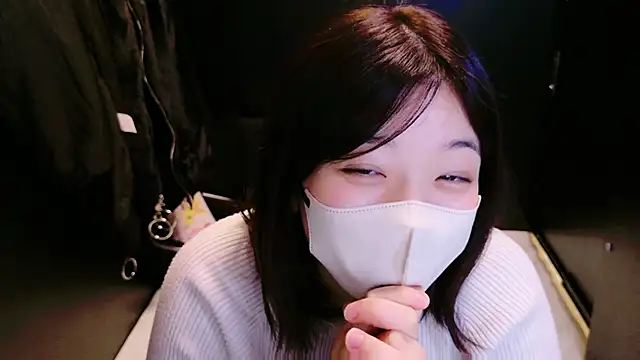 Snapshot of HaruruHappy chatting on 1, 3, 2025 HaruruHappy online show from 1, 3, 2025