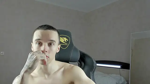 Snapshot of MasonWarholl chatting on 30, 12, 2024 MasonWarholl online show from 30, 12, 2024