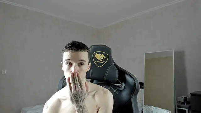 Snapshot of MasonWarholl chatting on 28, 1, 2025 MasonWarholl online show from 28, 1, 2025