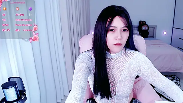 miyababytw online show from 4, 6, 2026