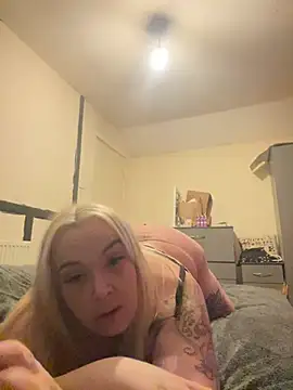 Submissivequeenjessie online show from 19, 12, 2024