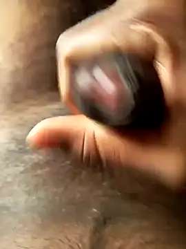 Snapshot of Aunty_Loverboy69 chatting on 30, 12, 2024 Aunty Loverboy69 online show from 30, 12, 2024