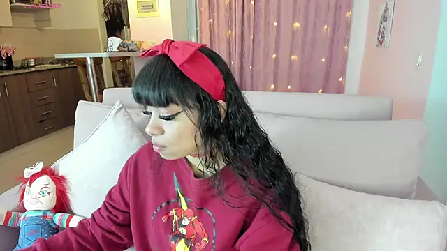 zoesullivan online show from 12, 1, 2025