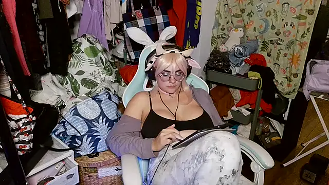 mochi rainbow online show from 14, 1, 2025