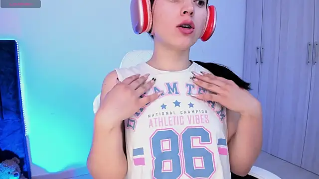 Snapshot of liaqueen610 chatting on 5, 2, 2025 liaqueen610 online show from 5, 2, 2025