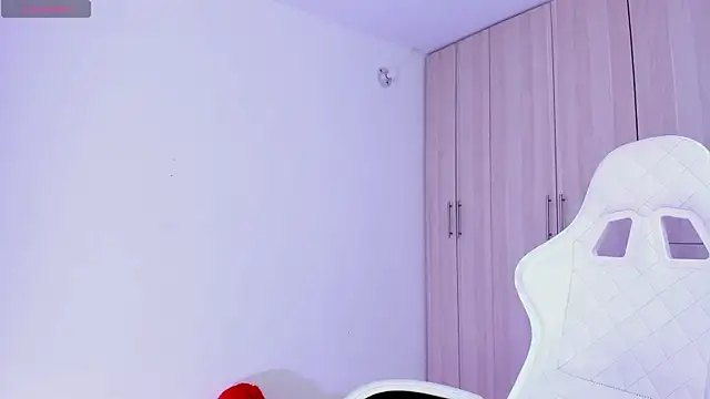 Snapshot of liaqueen610 chatting on 5, 2, 2025 liaqueen610 online show from 5, 2, 2025