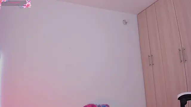 Snapshot of liaqueen610 chatting on 7, 2, 2025 liaqueen610 online show from 7, 2, 2025