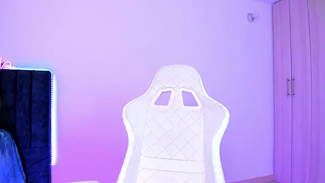 Snapshot of liaqueen610 chatting on 26, 2, 2025 liaqueen610 online show from 26, 2, 2025