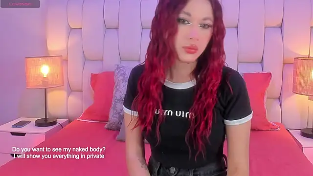 SkinnyFoxy online show from 17, 5, 2026