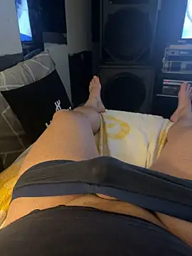 Snapshot of MatthewEmme chatting on 12, 10, 2025 MatthewEmme online show from 12, 10, 2025