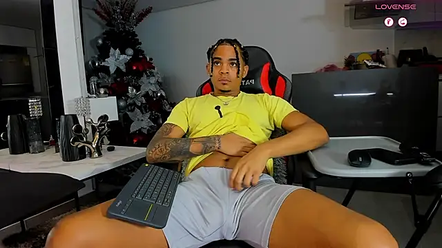 Snapshot of daikokuten_ chatting on 2, 12, 2024 daikokuten  online show from 2, 12, 2024