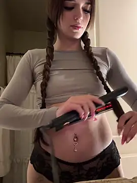 18petitewhitegirl online show from 16, 1, 2025