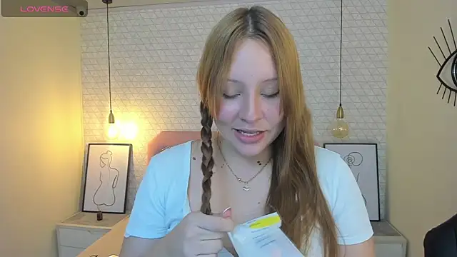 Kittytimberlake online show from 16, 9, 2025