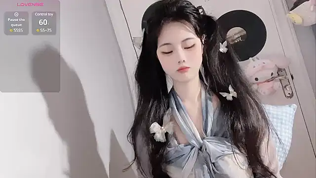 Qedgjwyz1 online show from 20, 3, 2025